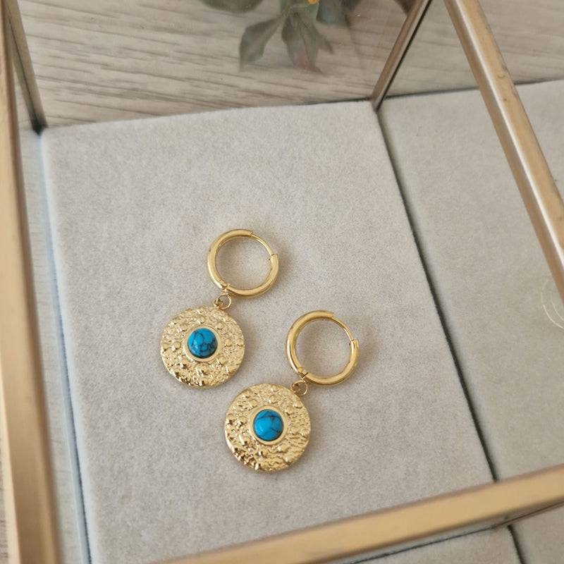 Pendientes medalla con piedras acero dorado - DiversoWomen